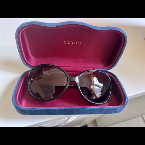 Gucci Accessories - Gucci Sunglasses